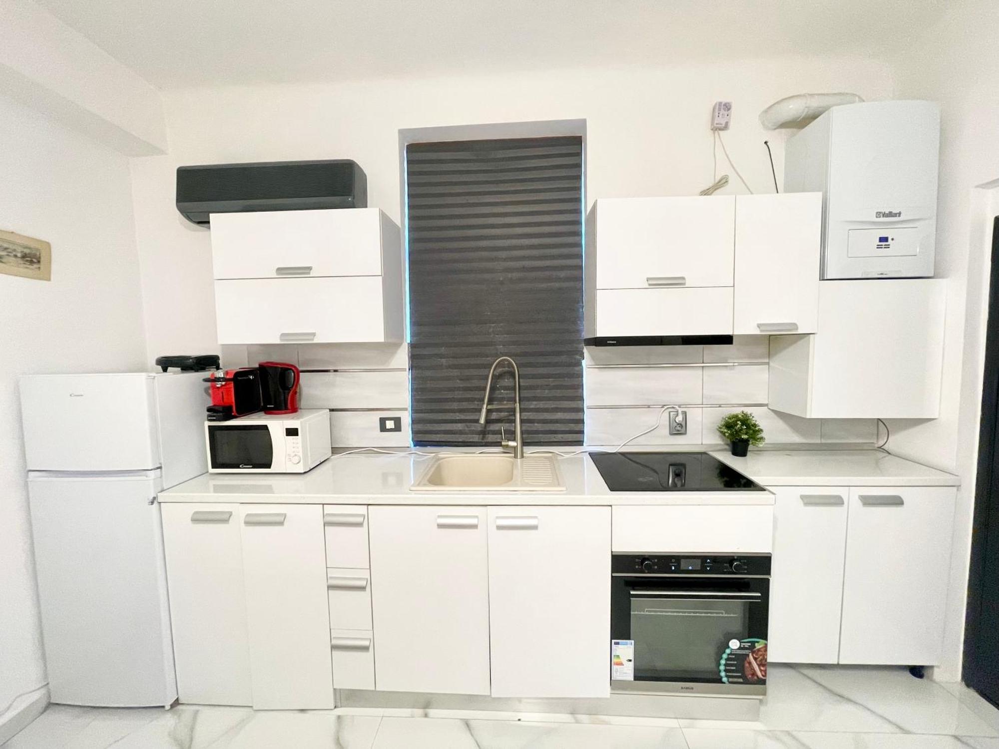 White 2 Appartement Boekarest Buitenkant foto