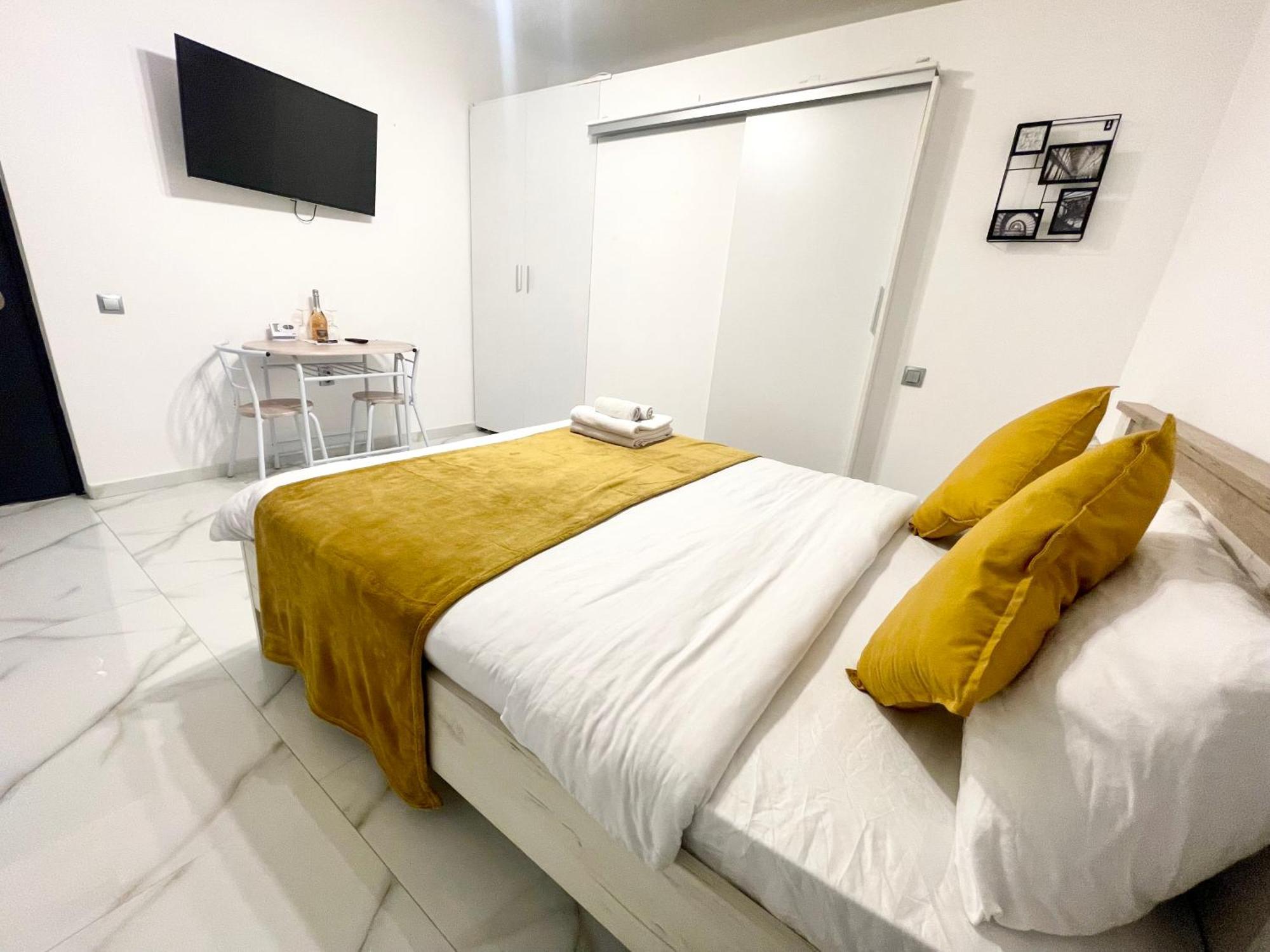 White 2 Appartement Boekarest Buitenkant foto